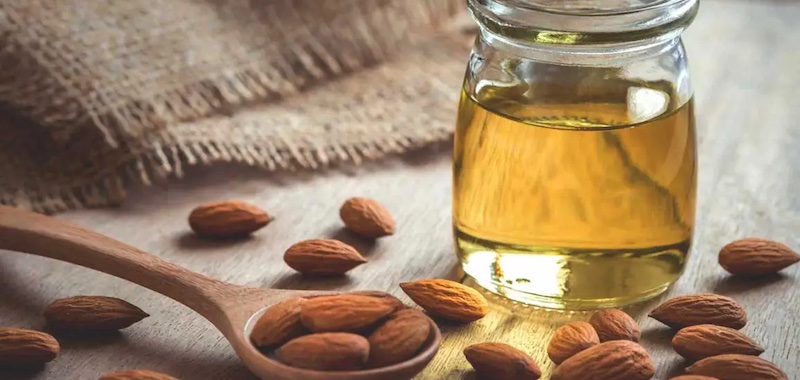 Does Sweet Almond Oil Clog Pores